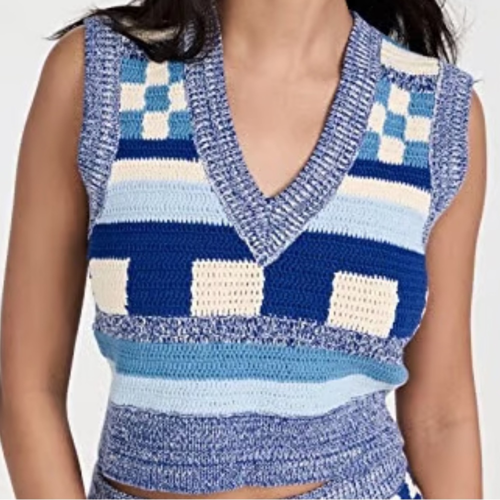 Baum und Pferdgarten Cropped Sweater V-Neck Women’s SizeM